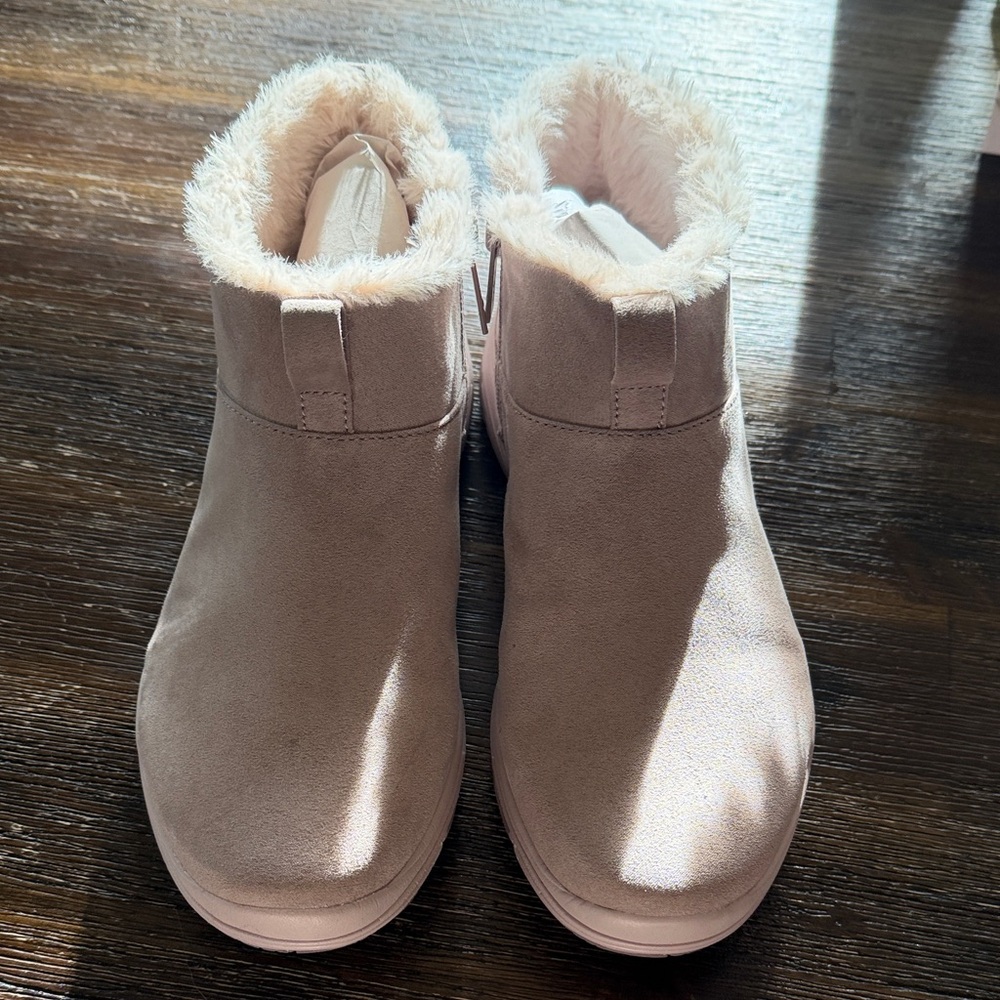 Women's Faux Fur Lined Ankle Boots - RYKA Water Repellent  size 7